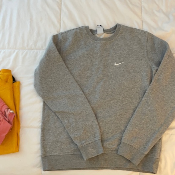 Nike Other - Nike Sweatshirt